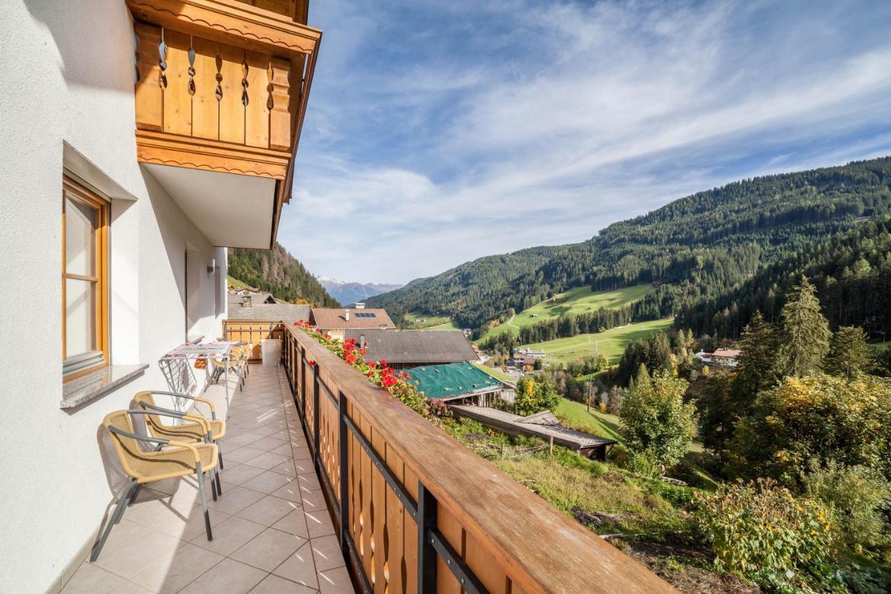 Parigger Apt Zirbe Racines Exterior photo